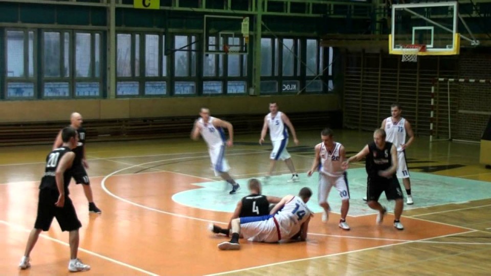 Mecz II ligi koszykówki – KS Pułaski Warka – UKS Siemaszka – 15 października 2011