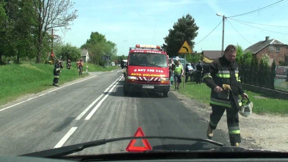 Wypadek samochodowy w Lechanicach pod Warką – 12 maja 2011